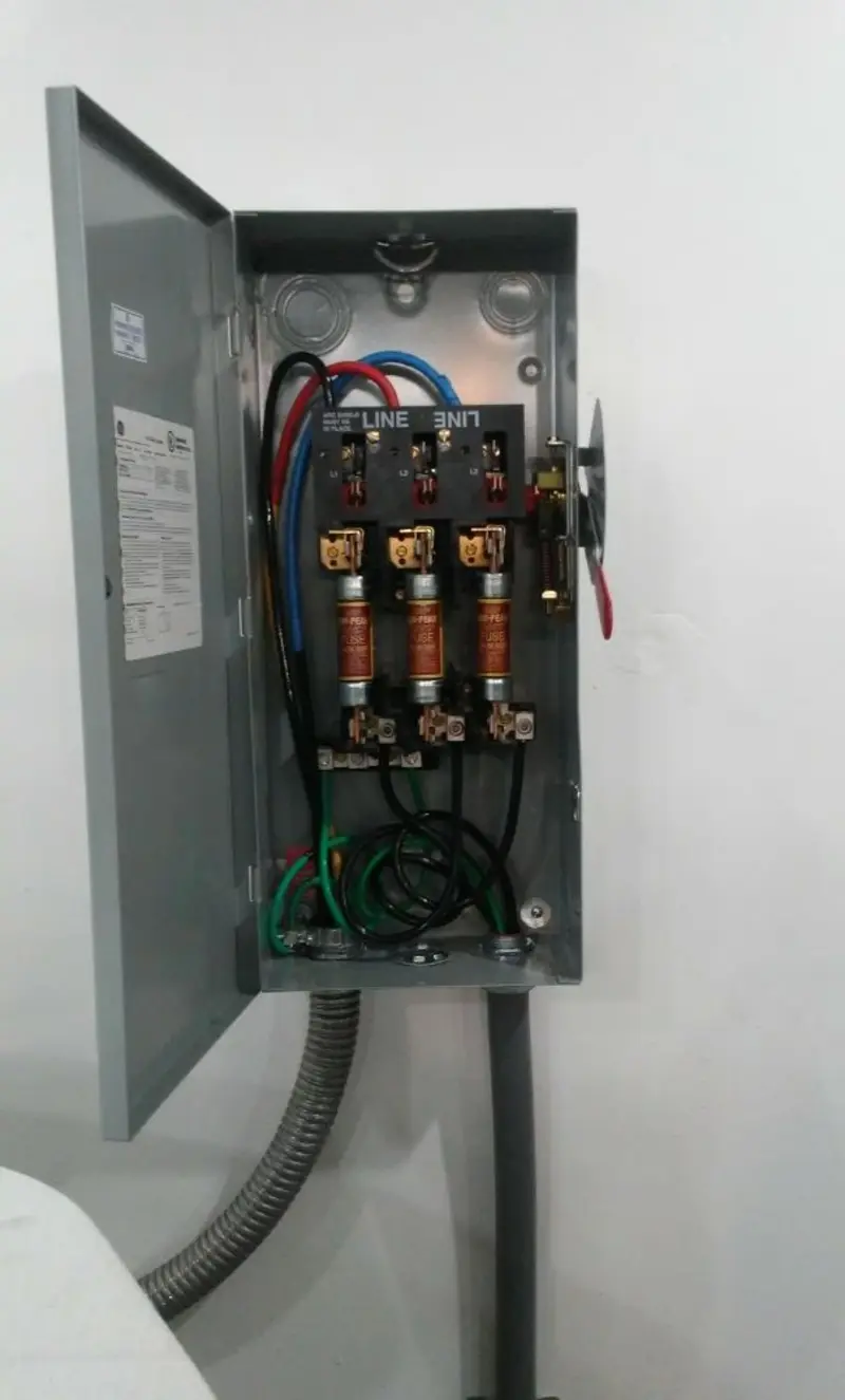 Three-phase disconnect switch installed for Smoke Detector Installation in South River
